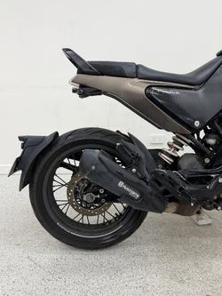 2022 HUSQVARNA SVARTPILEN 401 Black