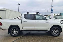 2019 Toyota Hilux SR5