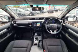 2019 Toyota Hilux SR5