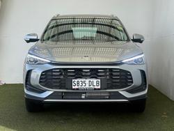 2025 MG ZS Essence Turbo