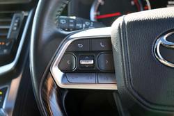 2023 Toyota Landcruiser VX