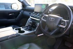 2023 Toyota Landcruiser VX