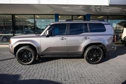 2025 Toyota Landcruiser Prado VX