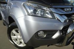 2016 Isuzu MU-X LS-T