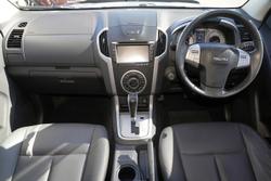 2016 Isuzu MU-X LS-T