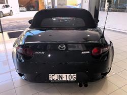 2016 Mazda MX-5 Roadster GT