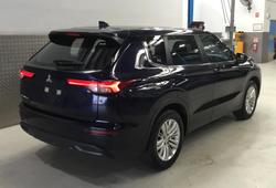 2024 Mitsubishi Outlander ES