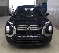 2024 Mitsubishi Outlander ES