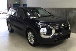 2024 Mitsubishi Outlander ES