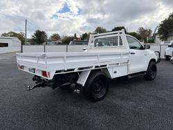 2021 Toyota Hilux SR