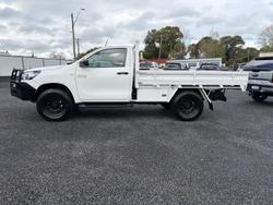 2021 Toyota Hilux SR
