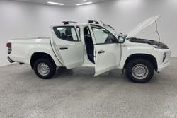 2022 Mitsubishi Triton GLX MR MY22 4x2 White