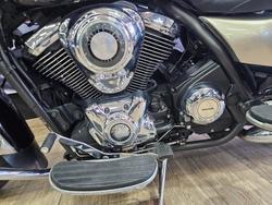 2010 Kawasaki VULCAN 1700 NOMAD Black