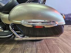 2010 Kawasaki VULCAN 1700 NOMAD Black