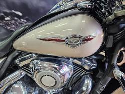 2010 Kawasaki VULCAN 1700 NOMAD Black