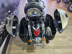 2010 Kawasaki VULCAN 1700 NOMAD Black
