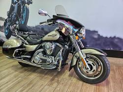 2010 Kawasaki VULCAN 1700 NOMAD Black
