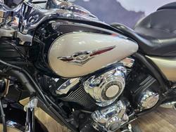 2010 Kawasaki VULCAN 1700 NOMAD Black