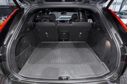 2021 Volvo XC60 B6 R-Design