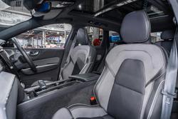 2021 Volvo XC60 B6 R-Design