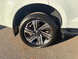 2025 Isuzu MU-X LS-T