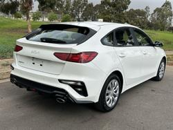 2024 Kia Cerato S