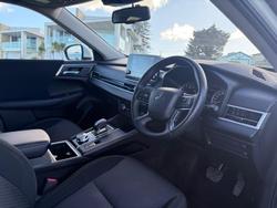 2023 Mitsubishi Outlander LS