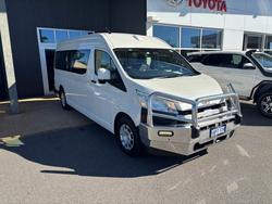2022 Toyota HIACE Commuter Bus DSL AT (White Only)