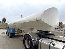 2000 MITSUBISHI TRUCK & WATER TANKER COMBO Fp500