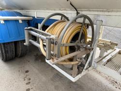 2000 MITSUBISHI TRUCK & WATER TANKER COMBO Fp500