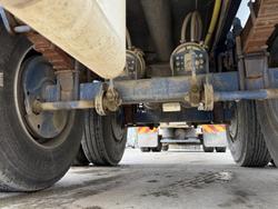 2000 MITSUBISHI TRUCK & WATER TANKER COMBO Fp500