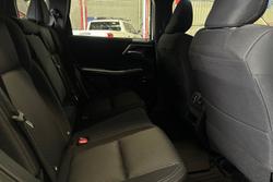 2025 Mitsubishi Outlander ES