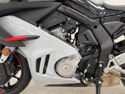 2025 CFMOTO 2025 CF Moto 675CC 675SR-R ABS Road Aerolite Grey
