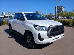 2023 Toyota Hilux SR