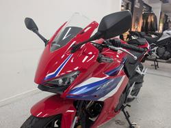 2026 Honda CBR500RA (ABS) LAMS Red