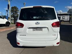 2022 LDV G10 +