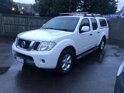 2014 Nissan Navara ST