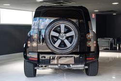 2026 Land Rover Defender 110 D350 X-Dynamic SE