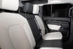 2026 Land Rover Defender 110 D350 X-Dynamic SE