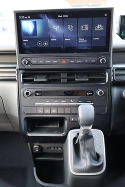 2026 Hyundai STARIA LOAD