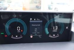 2026 Hyundai STARIA LOAD