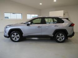 2022 Toyota RAV4 GX