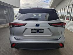 2024 Toyota Kluger GX