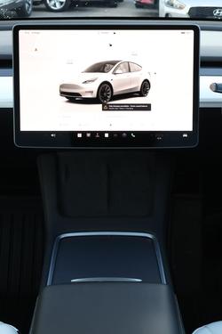 2023 Tesla Model Y Rear-Wheel Drive