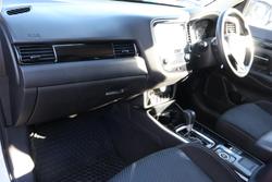 2020 Mitsubishi Outlander ES