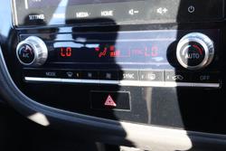 2020 Mitsubishi Outlander ES