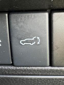 2025 Isuzu MU-X X-TERRAIN