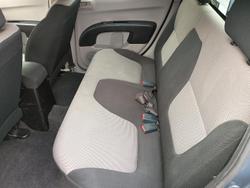 2010 Mitsubishi Triton GL-R