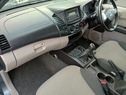 2010 Mitsubishi Triton GL-R