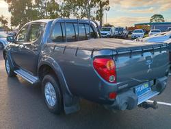 2010 Mitsubishi Triton GL-R